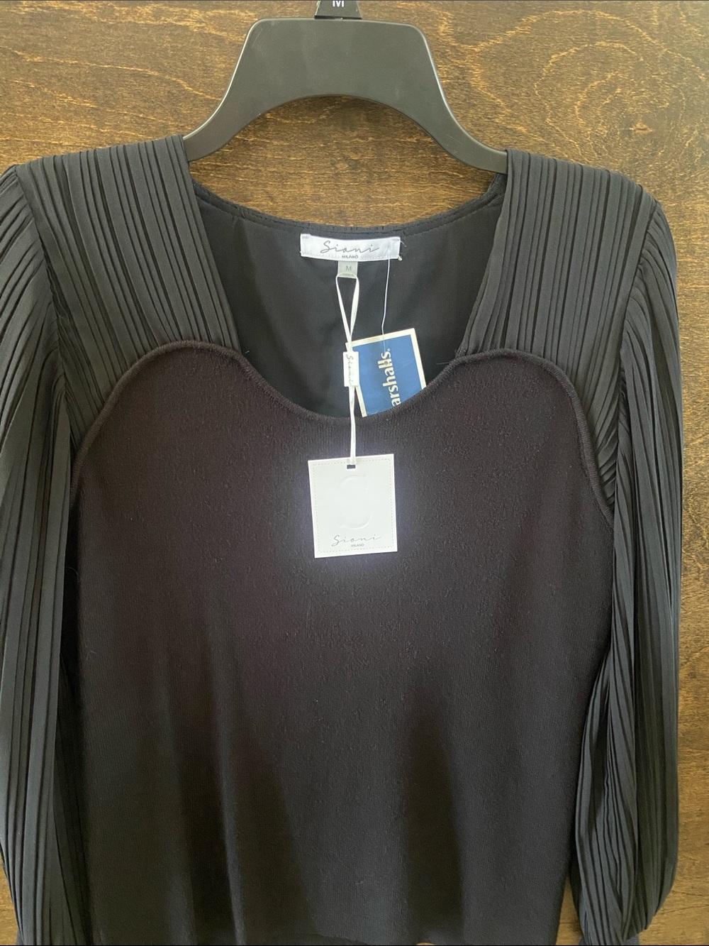 Sioni Milano Black Sweater with sweetheart neckline, long Pleated-Sleeves. Sz M - Picture 6 of 15